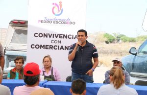 Trabaja Amarildo Bárcenas a favor de los comerciantes de Pedro Escobedo