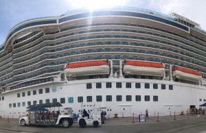 Llegan a Mazatlán cruceros Royal Princess y Carnival Splendor