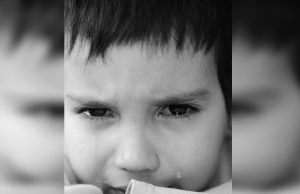 Niños en la cárcel de sus padres