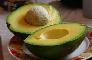 Aguacate, un ‘lujo’ en nuestro plato