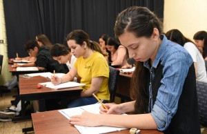 Más de 50 mil aspirantes a la UAS acuden al examen CENEVAL