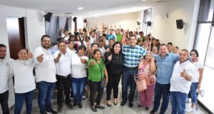Asociación de comerciantes y ambulantes de Culiacán se suman a la militancia del PRI