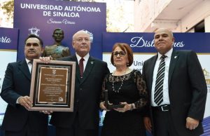 Reconoce la UAS a universitarios por su trayectoria