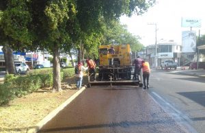 Rehabilitan carpeta asfáltica del bulevar Sinaloa, en Culiacán