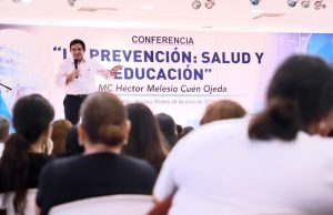 Asisten a conferencia “La Prevención, Salud y Educación”, impartida por Melesio Cuén