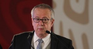 Renuncia Carlos Urzúa a la Secretaría de Hacienda