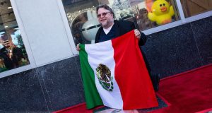 Las huellas de Guillermo del Toro ya están en el Paseo de la Fama de Hollywood