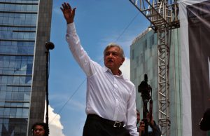 López Obrador confirma que se pedirá la extradición del atacante de El Paso
