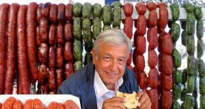 Niegan #Longanizagate; además AMLO dice que él no come chorizo