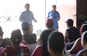 SEDESO atiende a familias desplazadas de la zona sur de Sinaloa