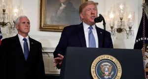 Trump facilitó a enfermos mentales compra de armas de fuego, aquí la explicación…