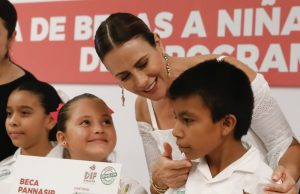 Beneficia DIF Sinaloa a más niñas y niños en situación vulnerable con becas