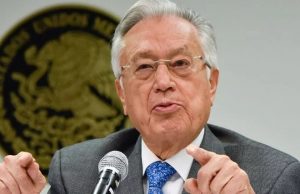 Que las energías ‘limpias’ son demasiado caras, dice Bartlett