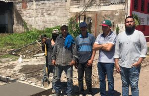 Ciudadano repara alcantarilla donde cayó Alejandra, y ahora podrían sancionarlo