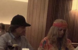 Captan a Peña Nieto con Peluca en NY