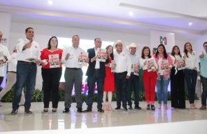 Asiste a primer informe de labores del legislador Faustino Hernández