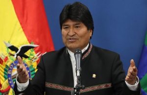 Con resultados cuestionados, Evo Morales se impone en la primera vuelta en elecciones bolivianas