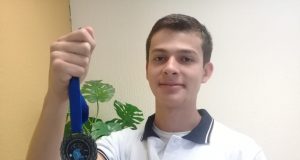Estudiante de la UAS, de Culiacán, gana plata en Olimpiada de Astronomía