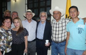 Personajes de la política conmemoran 100 años del PCM