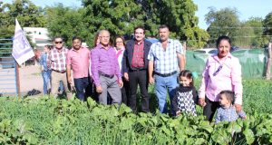 Entrega el PAS huertos familiares en la comunidad ‘El Platanito’