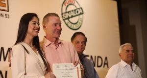 Luego de 20 años, reciben maestros del SNTE 53 créditos para vivienda