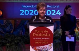 Rinde protesta Silvia Paz Díaz Camacho en segundo periodo como rectora de la UAdeO