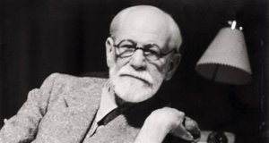 Sigmund Freud mueve la pelvis desde su tumba