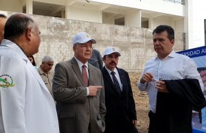 Realiza Rector con Jesús Vizcarra recorrido por obras en construcción en la UAS