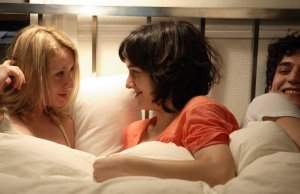 ¿Amor de tres? El cerebro puede enamorarse de varias personas a la vez