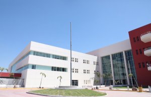 Nuevo Hospital de Culiacán estará listo en un mes para atender COVID 19, anuncia Quirino