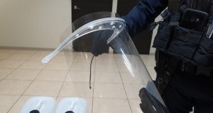 SSP Sinaloa recibe donativo de caretas y gel antibacterial de la UAS