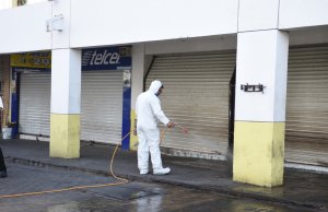 Realizan intensa jornada de limpieza en el Garmendia ante advertencia de coronavirus