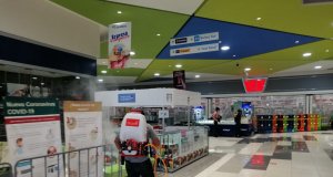 Continúa sanitización de espacios públicos y vehículos