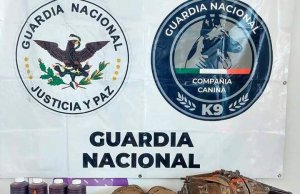 Encuentran marihuana y crystal en botellas de salsa en el aeropuerto de Culiacán.
