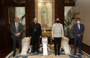 Recibe Gobernador de Querétaro ventiladores por parte de la Nunciatura Apostólica de México