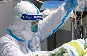 Siguen muriendo más médicos de COVID-19