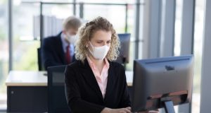 3 consejos para mantenerte saludable al volver a la oficina durante la pandemia