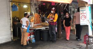 Revisan que comercios cumplan medidas preventivas del COVID-19