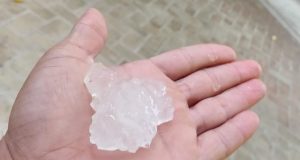Cae granizo en el pueblo mágico de El Fuerte