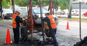 Guantes, toallas desinfectantes y aceites son arrojados al drenaje; piden evitar estas practicas