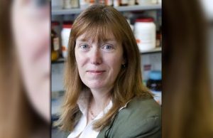 Sarah Gilbert la investigadora de Oxford, que desarrolla la vacuna contra COVID-19 ¡y la probó en sus trillizos!