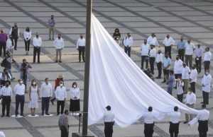 Rinden homenaje a los Héroes de la Pandemia 2020