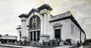 Conmemoran 104 aniversario del Mercado Garmendia