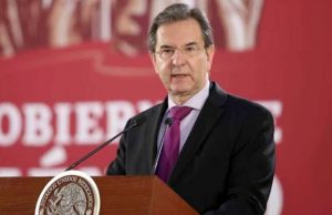 Esteban Moctezuma, dejará la SEP y pasará a la Embajada en EU