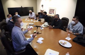 Quirino llega a acuerdo con comuneros para continuar la presa Santa María