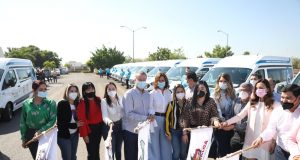 Entregan Quirino y Rosy Fuentes a DIF municipales, 13 unidades Van para discapacitados