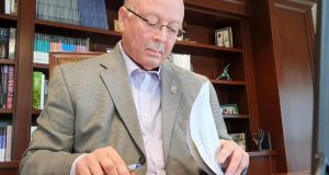 Entrega la UAS los estados financieros auditados a la Cámara de Diputados