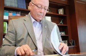 Entrega la UAS los estados financieros auditados a la Cámara de Diputados