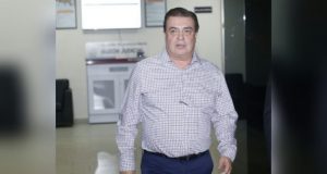 Muere por Covid-19 Ernesto Echeverría, exsecretario de Salud en Sinaloa