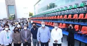 Quirino entrega mobiliario a cerca de 600 escuelas